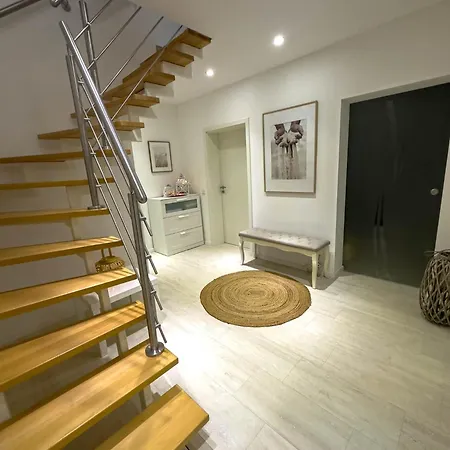 Kristall - Grosse Maisonette In