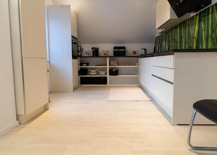 Kristall - Grosse Maisonette In Wegberg